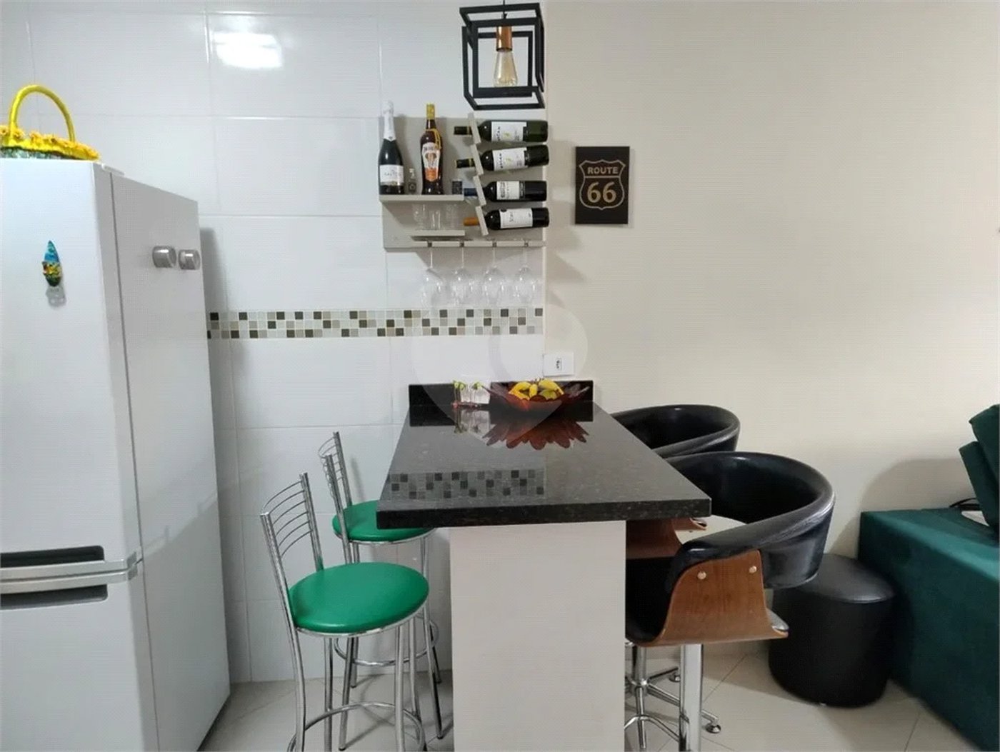 Vende-se Sobrado com 2 Suítes em Condomínio Fechado – Vila Ré