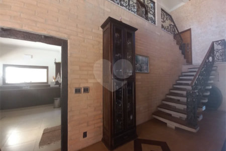 Linda casa com piscina localizada no melhor condomínio de Hortolândia - Green Park.