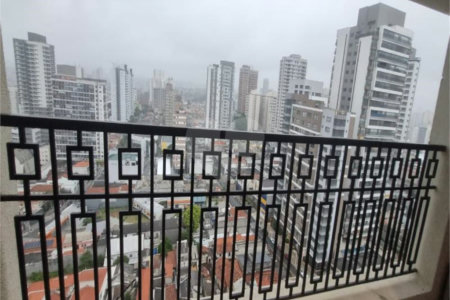 Studio Mobiliado com Varanda, Ar-Condicionado e Lazer Completo