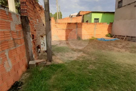 Casa no Antenor Garcia