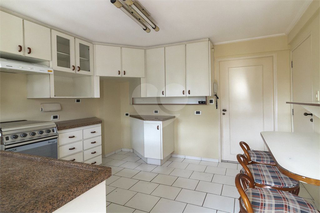APARTAMENTO NA BELA VISTA COM 2 QUARTOS, 1 VAGA, 100 M²