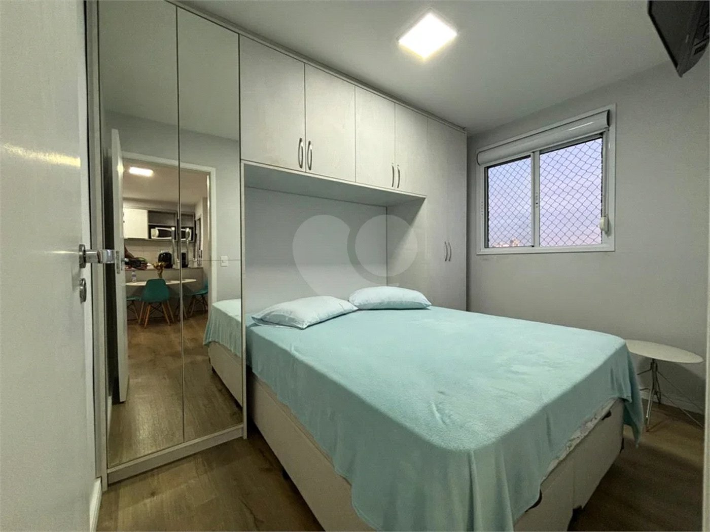 Apartamento para venda e locação com 2 quartos e 1 vaga na Vila Rosália