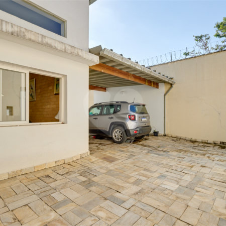Casa à venda com 5 quartos, sendo 3 suítes, no condomínio Triplex, São Paulo - SP