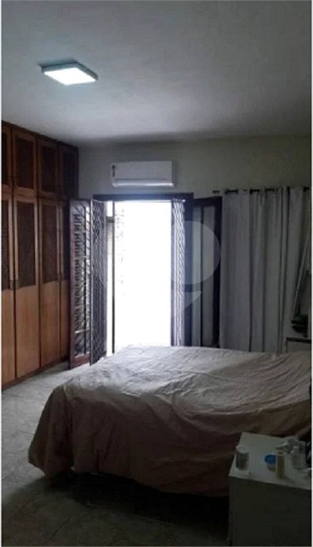 Sobrado a venda no Tremembé com 327m², com 4 dormitórios 2 suítes e 2 vaga de garagem
