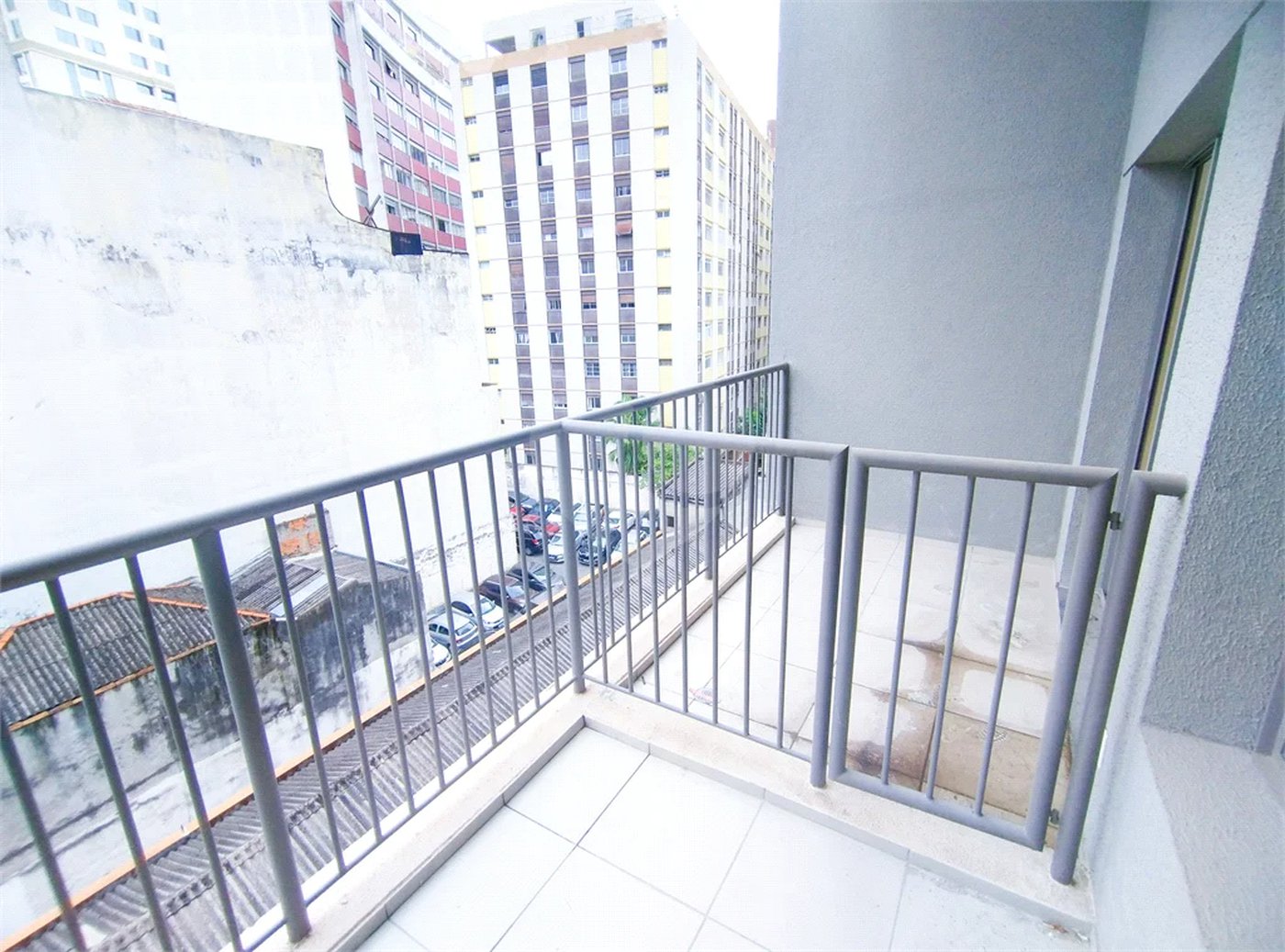 Apartamento - Prox Paulista - 1 quarto - varanda - 1 banheiro - sem garagem