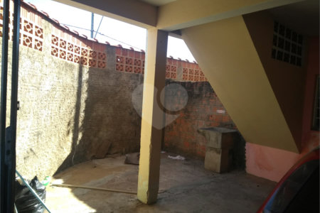 Sobrado no Cidade Aracy .