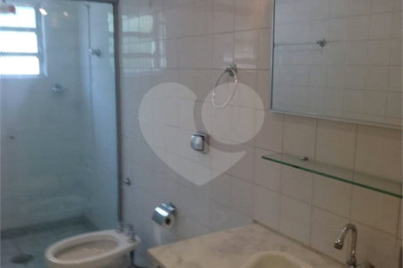 Sobrado com 150 m², 3 quartos e 2 vagas