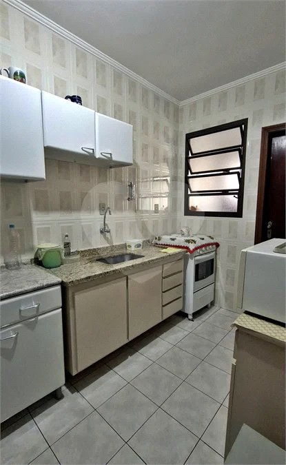 APARTAMENTO LINDINHO, PLANTA EXCELENTE, LOCALIZAÇÃO IMPAR. ( JD. GUILHERMINA ).