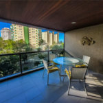 Apartamento à venda com 5 quartos, sendo 3 suítes,  em Riviera de São Lourenço, Bertioga, SP