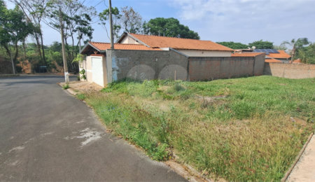 Terreno à venda em Parque Fehr, São Carlos, SP