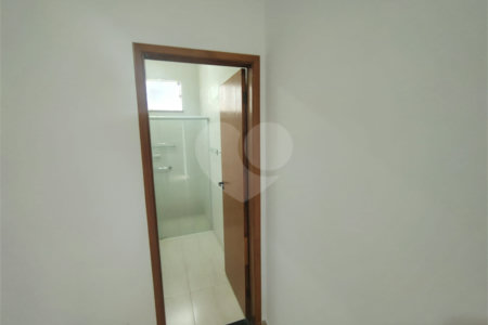 Casa à venda com 3 quartos, sendo 1 suíte,  no condomínio Bosque São Carlos, São Carlos - SP