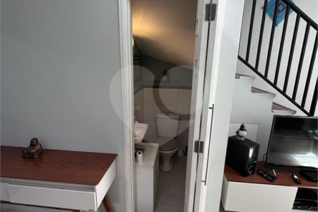 Casa à venda com 2 quartos, sendo 1 suíte, no condomínio Cond Villa D'este, São Paulo - SP
