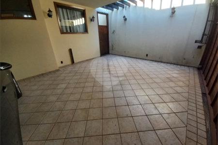 Casa Térrea na XV de Novembro .