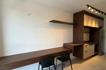 Studio novo e mobiliado para locação 26m² em Pinheiros – próximo ao metrô Faria Lima!
