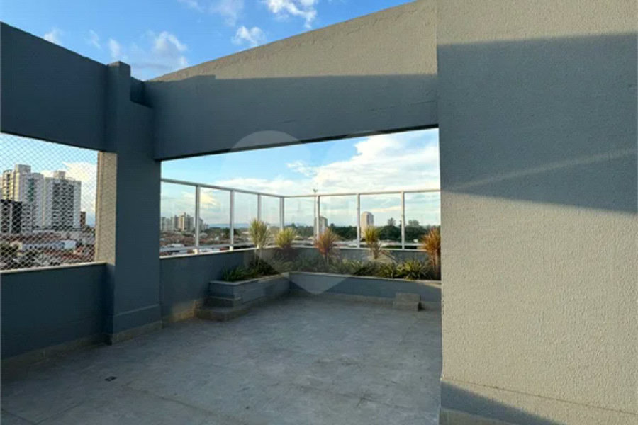 Vende-se apartamento no Edifício Residencial Flor do Ipê