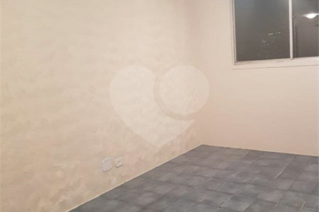 Ótimo apartamento 2 Dormitórios 1 Vaga- Ao lado do metrô Brás