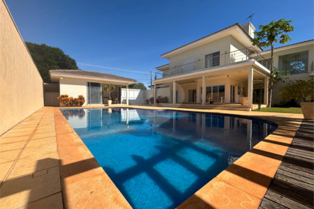 Casa á venda condomínio Damha I