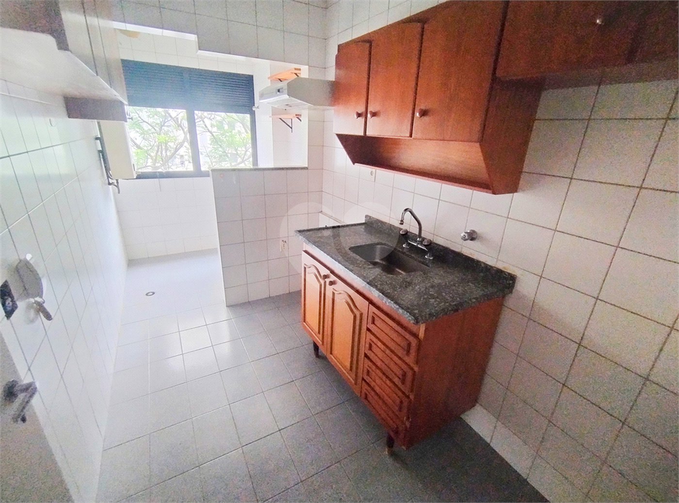Apartamento - Próximo do metro Saúde - 2 quartos - 1 suíte - varanda - 2 vagas