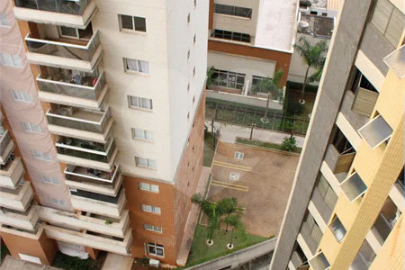 Oportunidade no Botafogo, no coração de Campinas: 1 suite com varanda, conforto e praticidade a passos de tudo!