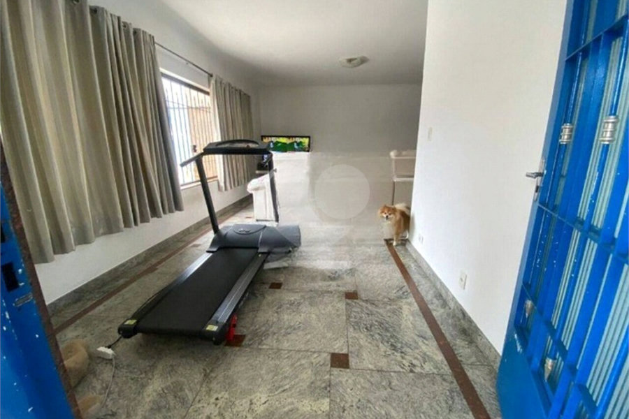 Sobrado 3 Suítes próximo ao parque do carmo