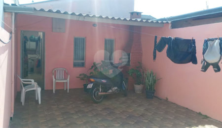 Casa à venda com 2 quartos em Vila Jacobucci, São Carlos, SP