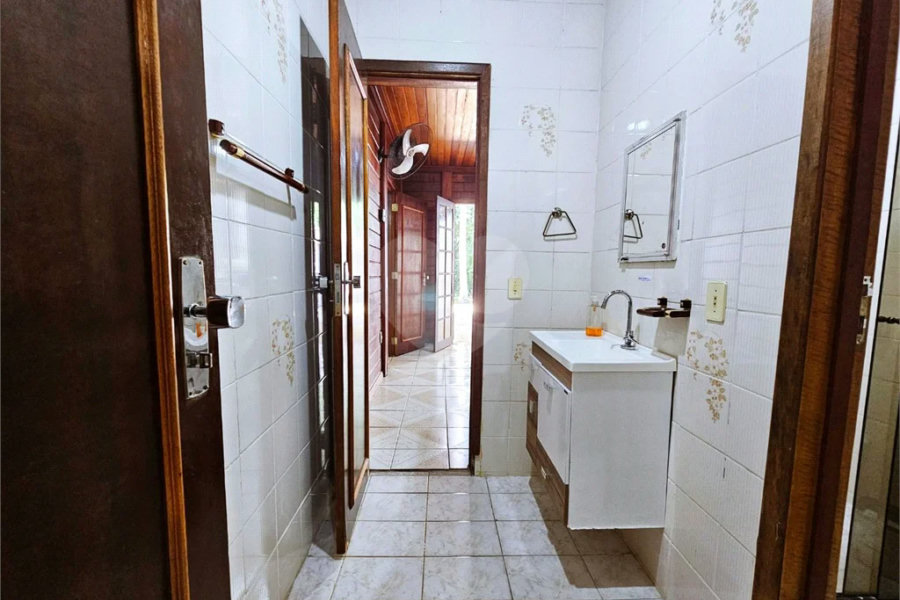 Casa à venda com 4 quartos, sendo 2 suítes, em Riviera de São Lourenço, Bertioga, SP