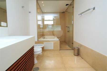 Apartamento à venda com 4 suítes em Alto da Boa Vista, São Paulo, SP