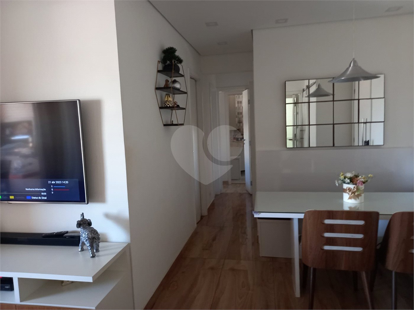 Apartamento à venda com 3 quartos, sendo 1 suíte,  em Vila Maria, São Paulo, SP