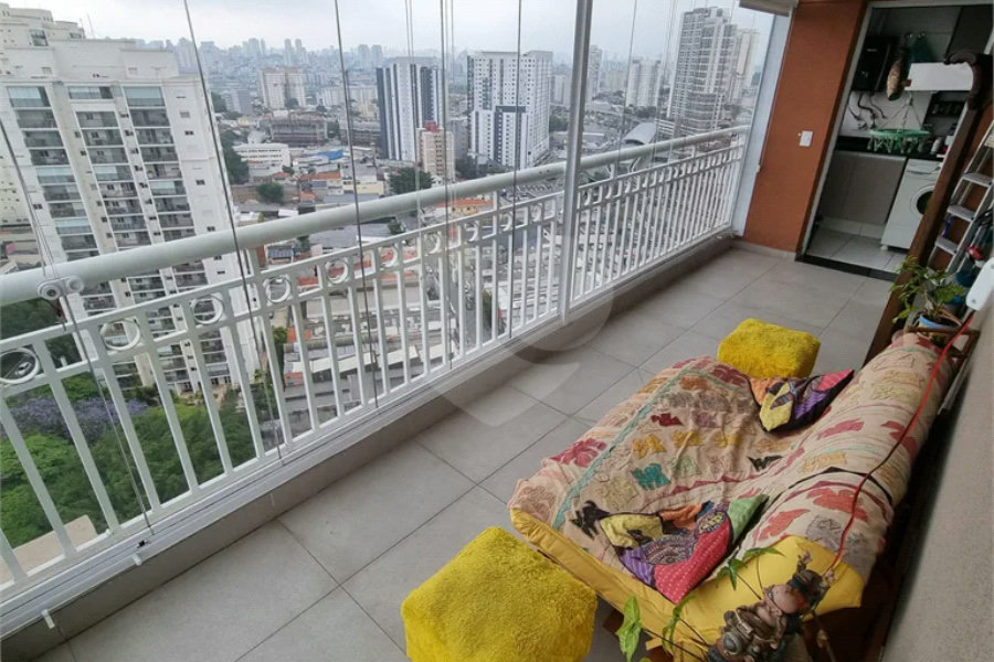 Apartamento em cobertura na Vila Prudente com 2 dormitórios, 1 suíte, 2 sacadas e hidromassagem.