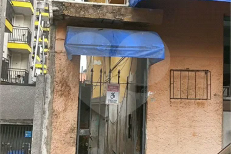 IMÓVEL COM SOBRADO + OUTRA CASA NO TERRENO, ÓTIMA PARA RENDA OU FAMÍLIA GRANDE