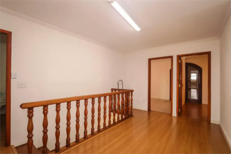 Sobrado à venda com 5 quartos, sendo 1 suíte, em Vila Sônia, São Paulo, SP