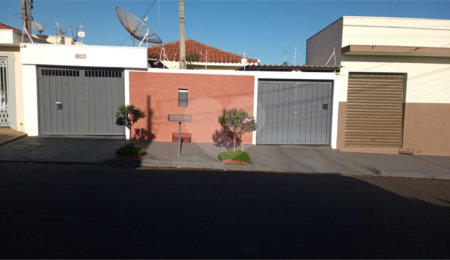 Casa à venda com 5 quartos, sendo 1 suíte,  em Vila Boa Vista 1, São Carlos, SP