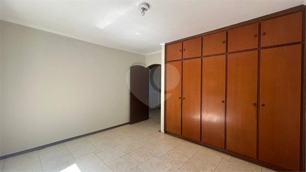 Venda Casa com 4 Dormitórios no Parque Santa Cecília