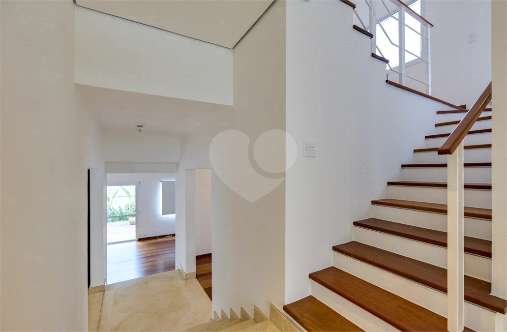 Casa de condomínio 4 suítes a venda no Alto da Boa Vista