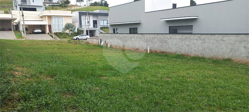 Terreno no Condomínio Santa Isabel II em Louveira