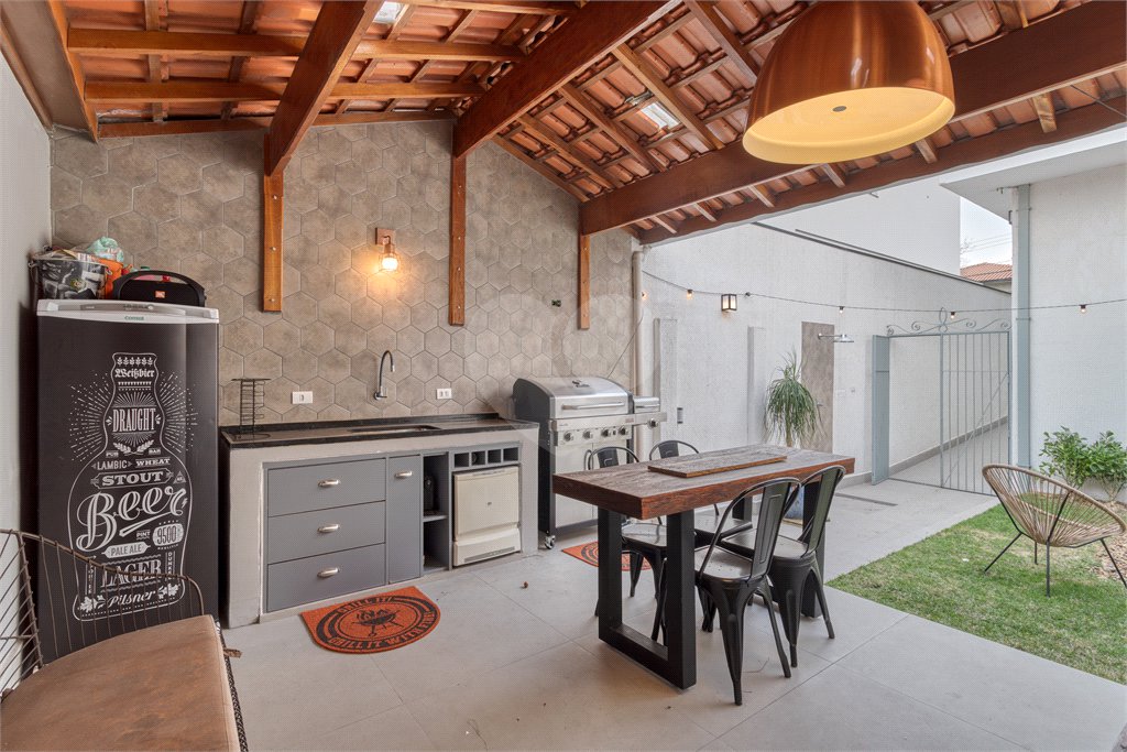 Casa à venda com 3 quartos, sendo 1 suíte, em Granja Julieta, São Paulo, SP