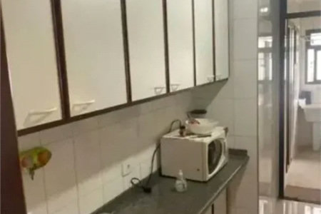 Apartamento à venda com 3 quartos, sendo 1 suíte,  em Morumbi, São Paulo, SP