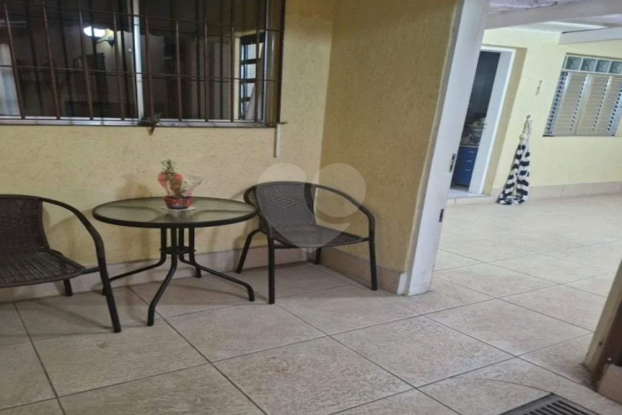 Casa à venda com 3 quartos, sendo 1 suíte, em Vila Paulista, São Paulo, SP