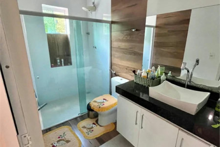 Casa à venda com 6 quartos, sendo 1 suíte, no Centro, Balsas, MA