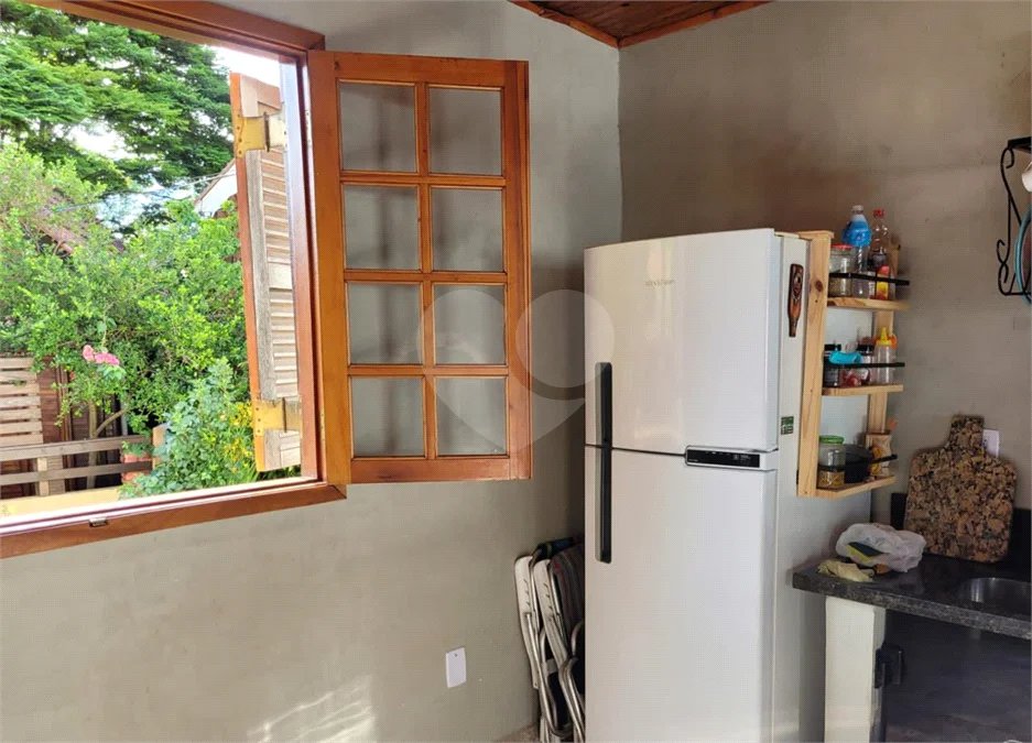 Chalé à venda em Atibaia 140m²– Condomínio fechado com lazer completo