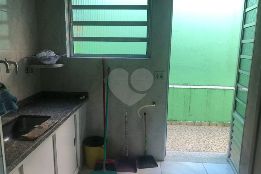 Ótima casa térrea a venda, 2 quartos e 2 vagas de garagem Jd Maristela