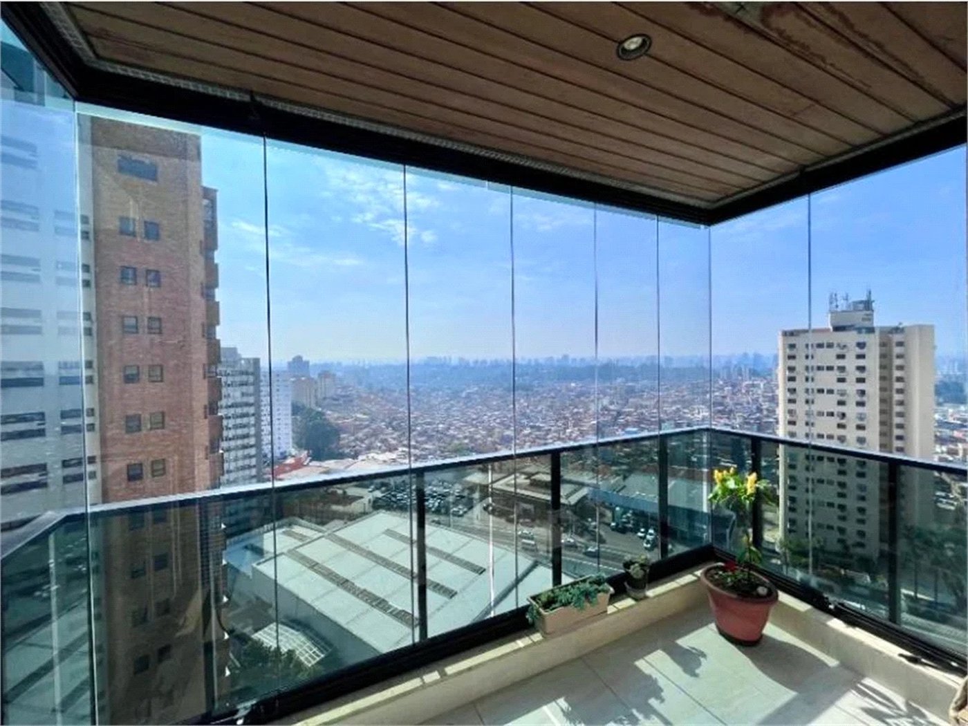 Apartamento à venda com excelente espaço e na Região o Portal do Morumbi