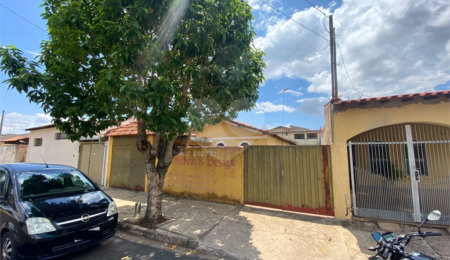 Casa Térrea à venda com 3 quartos em Jardim São Carlos 5, São Carlos, SP