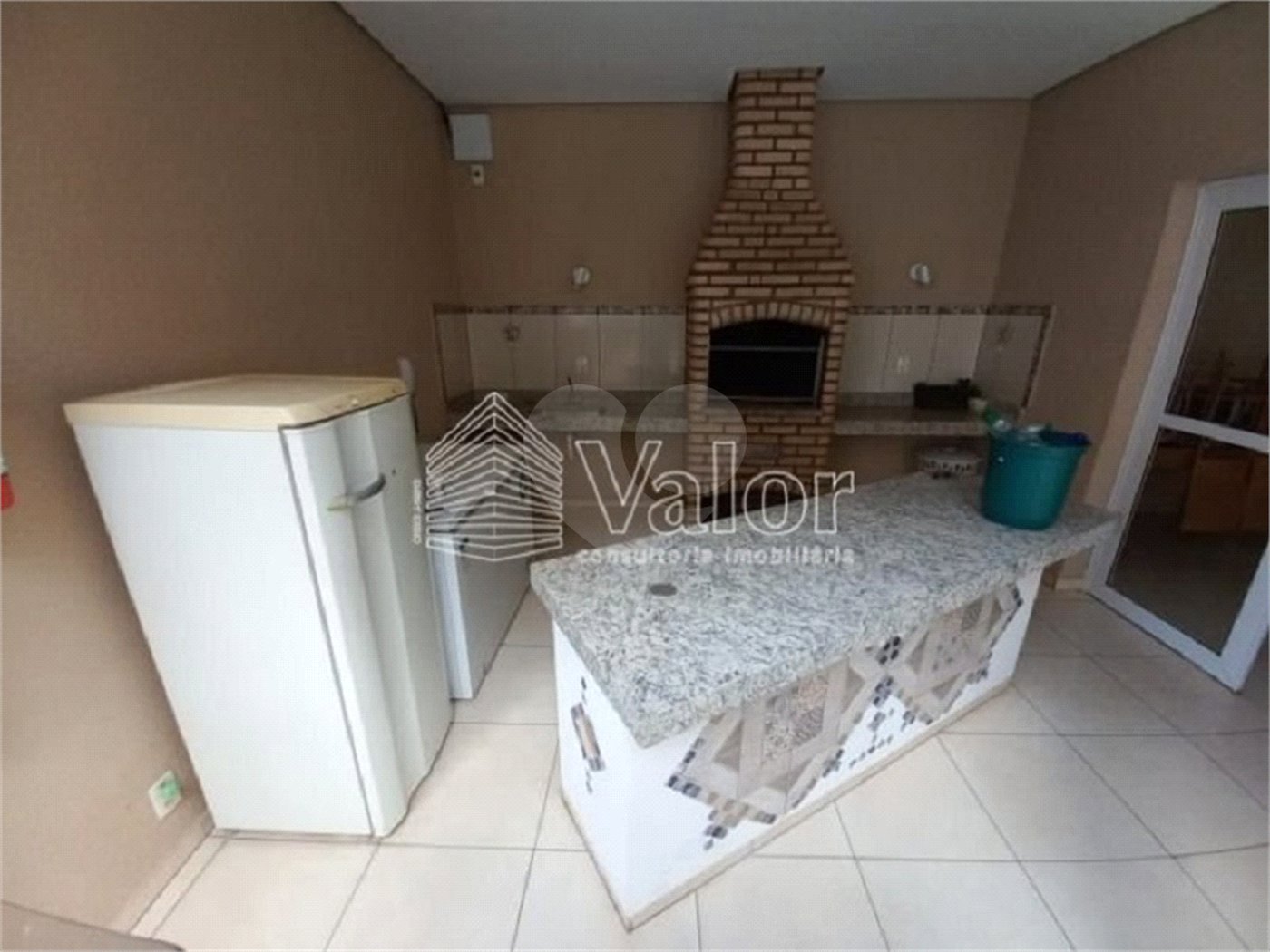 Apartamento no Condomínio Mont Vernon