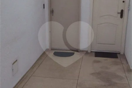 Apartamento na Região do Ipiranga à 8 Minutos do Metrô com 2 Dormitórios .