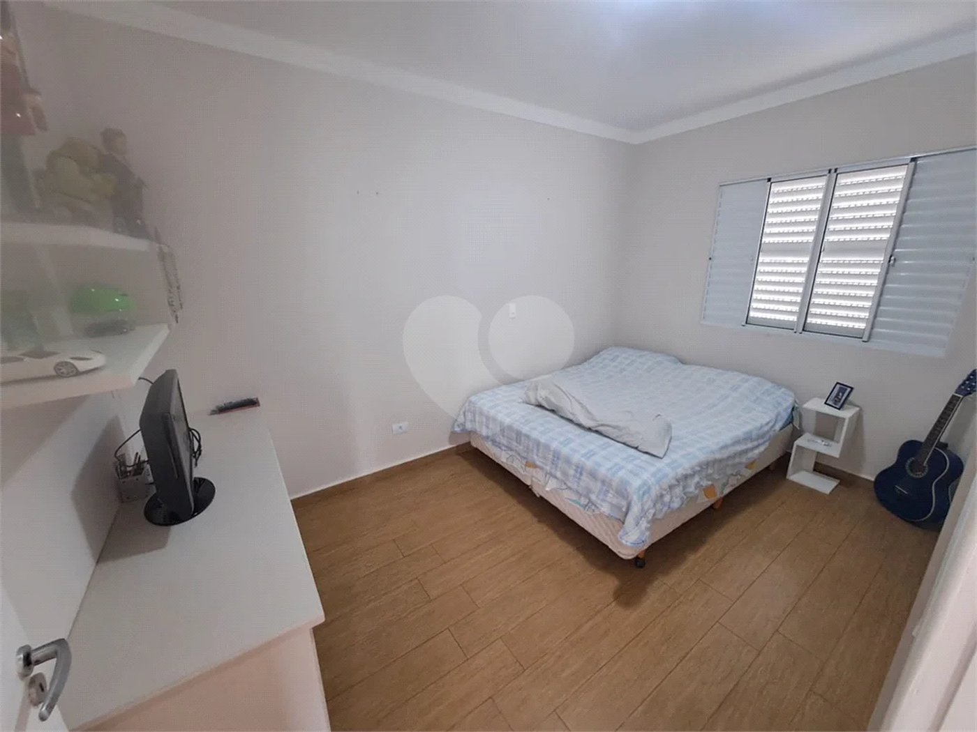 Linda Casa 3 dormitórios com piscina - R$ 950.000,00