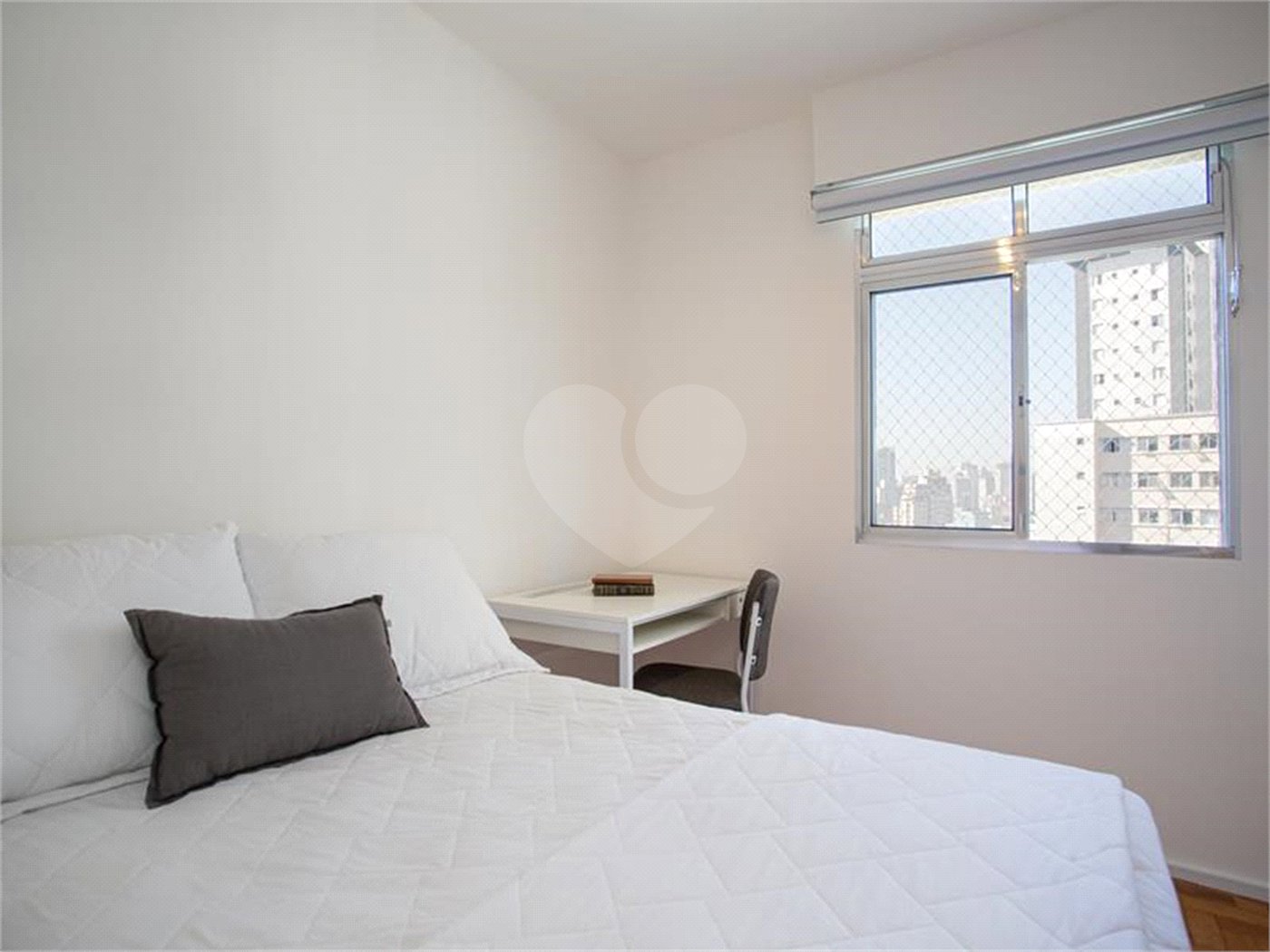 Apartamento à venda com 4 quartos, sendo 2 suítes, em Bela Vista, São Paulo, SP