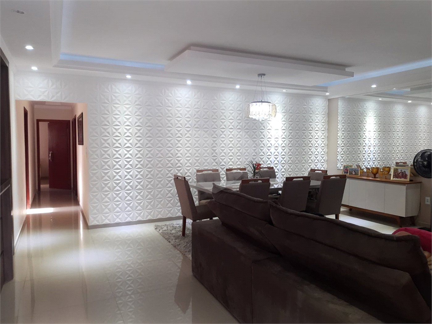 Casa à venda com 3 quartos sendo 1 suíte em Encanto do Planalto