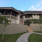 Casa à venda com 4 suítes no condomínio Residencial Jardim Primavera, Louveira - SP