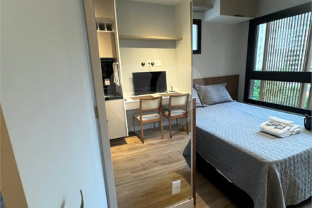 STUDIO EM MOEMA COM 1DORM AR CONDICIONADO EM MOEMA